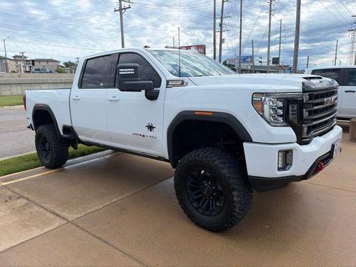Summit White 2020 GMC Sierra 2500 AT4