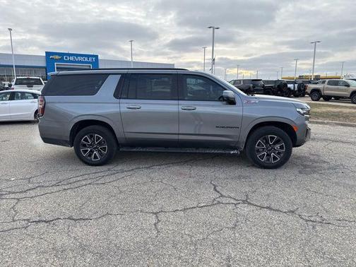 2021 Chevrolet Suburban 4WD Z71