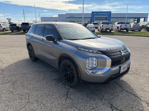 2022 Mitsubishi Outlander SE