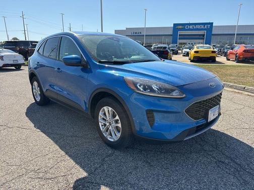 2020 Ford Escape SE