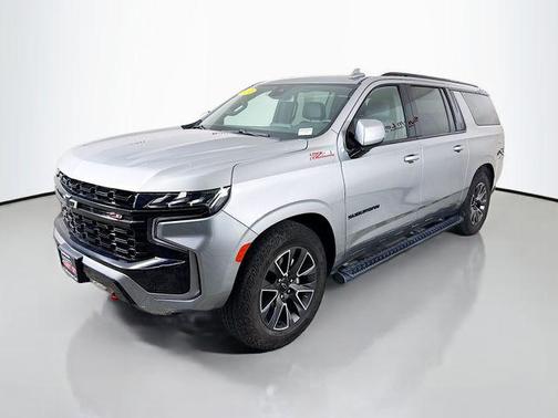 Sterling Gray Metallic 2024 Chevrolet Suburban 4WD Z71