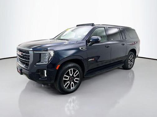 2023 GMC Yukon XL 4WD AT4