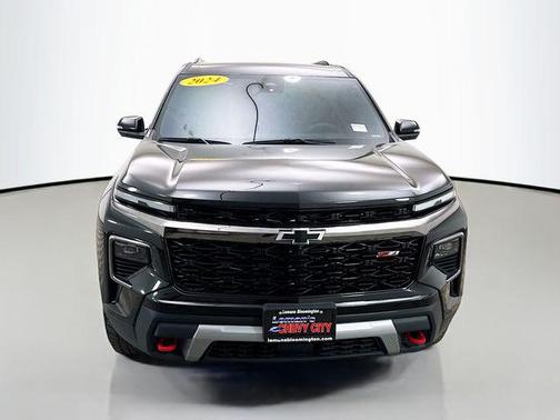 Mosaic Black Metallic 2024 Chevrolet Traverse AWD Z71