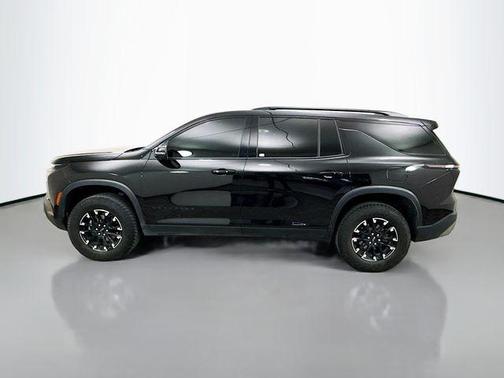 Mosaic Black Metallic 2024 Chevrolet Traverse AWD Z71