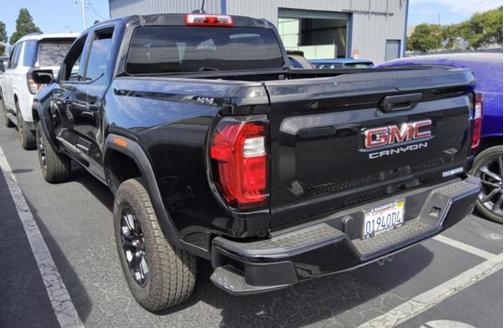 2024 GMC Canyon Elevation