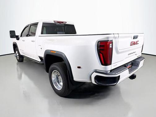2025 GMC Sierra 3500 Denali