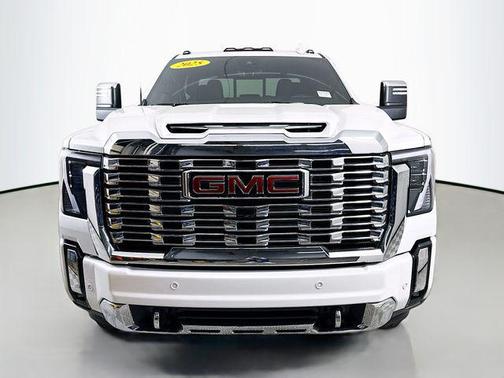 2025 GMC Sierra 3500 Denali
