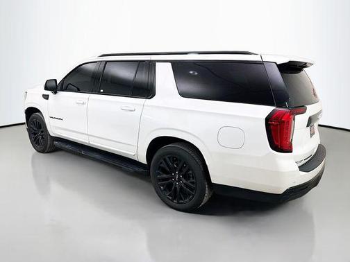 2024 GMC Yukon XL SLT