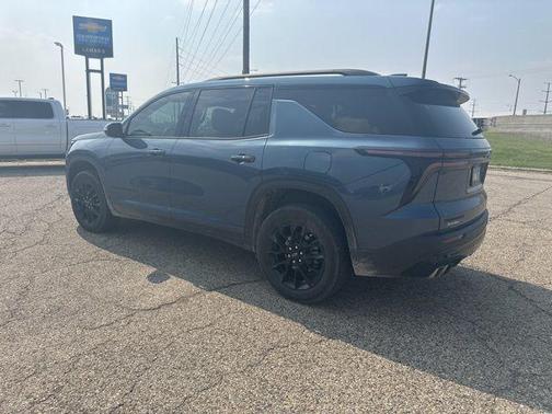 2024 Chevrolet Traverse LT