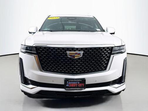 2022 Cadillac Escalade ESV Premium Luxury