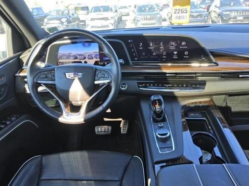 2022 Cadillac Escalade ESV Premium Luxury