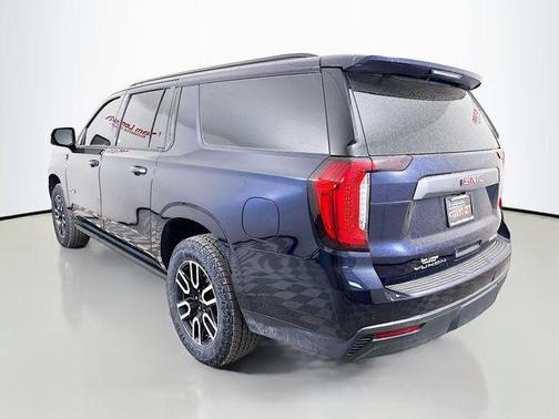 2021 GMC Yukon XL 4WD AT4