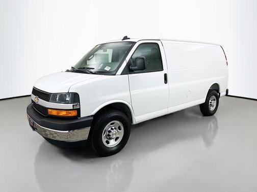 2025 Chevrolet Express 2500 RWD 2500 Regular Wheelbase WT