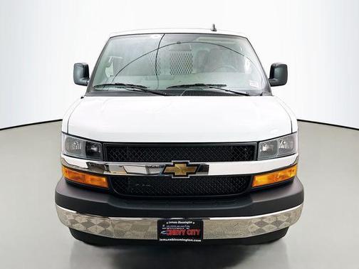 2025 Chevrolet Express 2500 RWD 2500 Regular Wheelbase WT