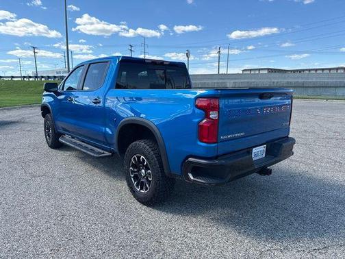 Glacier Blue Metallic 2022 Chevrolet Silverado 1500 ZR2