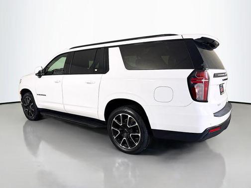 2021 Chevrolet Suburban RST