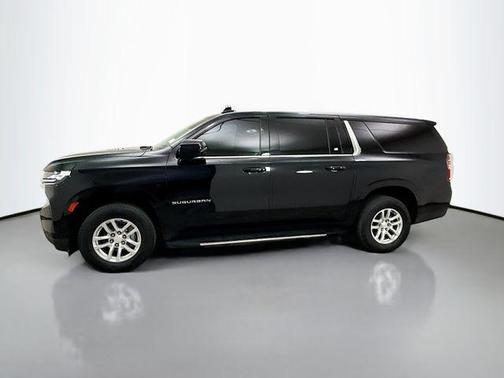 2023 Chevrolet Suburban LT