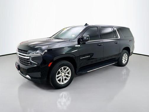 2023 Chevrolet Suburban LT