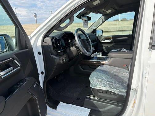 Summit White 2026 Chevrolet Silverado 1500 LT Trail Boss