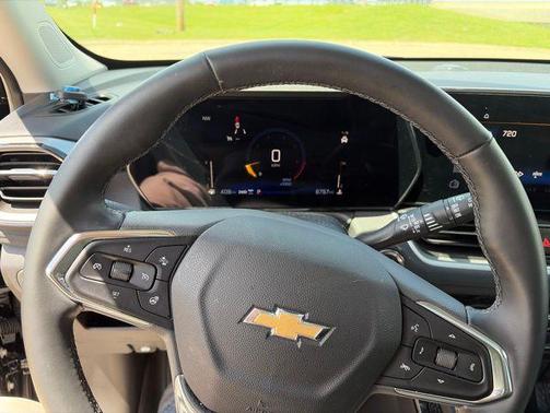 Mosaic Black Metallic 2026 Chevrolet Trailblazer LT