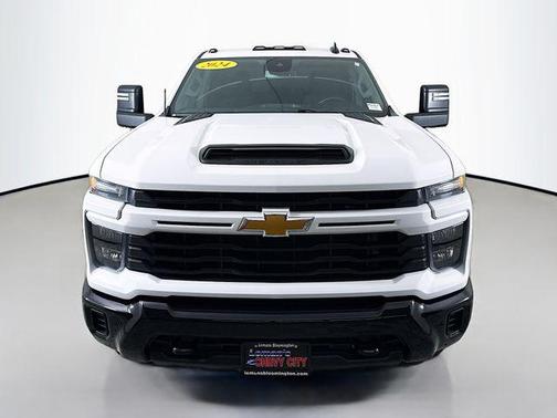 2024 Chevrolet Silverado 2500 Custom