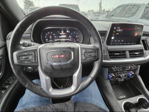 2022 GMC Yukon SLT