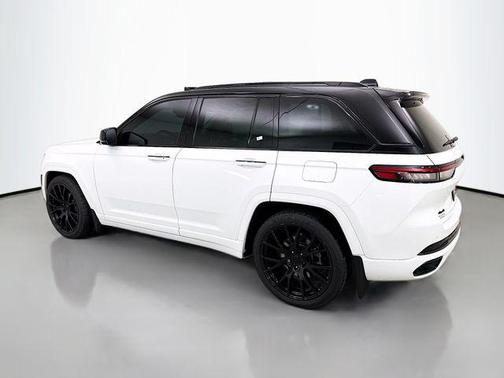 2022 Jeep Grand Cherokee Overland