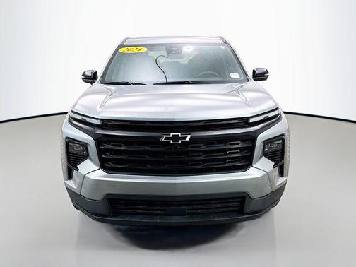 2024 Chevrolet Traverse LS