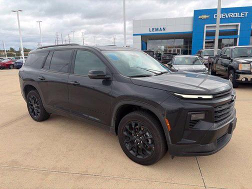 Mosaic Black Metallic 2026 Chevrolet Traverse LT