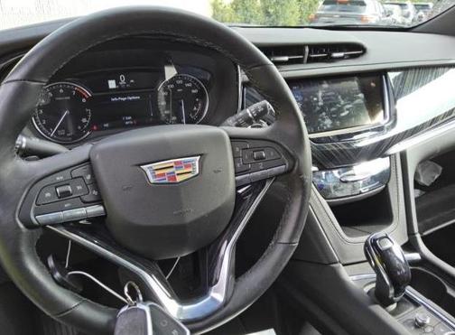 2024 Cadillac XT6 Premium Luxury FWD