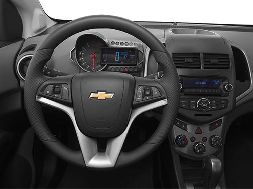 Summit White 2013 Chevrolet Sonic LT