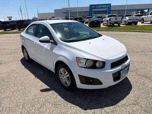 Summit White 2013 Chevrolet Sonic LT