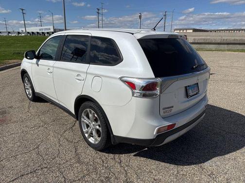 2015 Mitsubishi Outlander SE