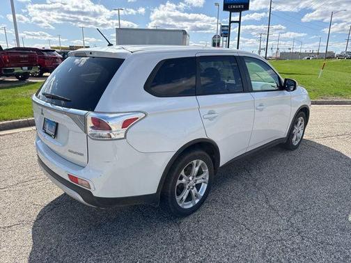 2015 Mitsubishi Outlander SE