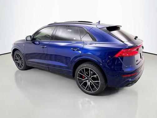 2021 Audi Q8 55 Premium Plus