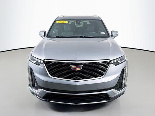 2025 Cadillac XT6 Luxury AWD