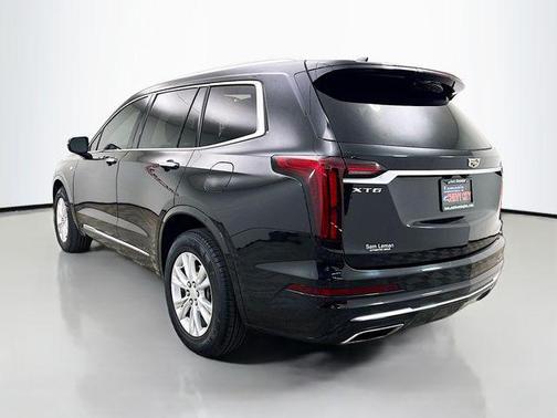2023 Cadillac XT6 Luxury FWD