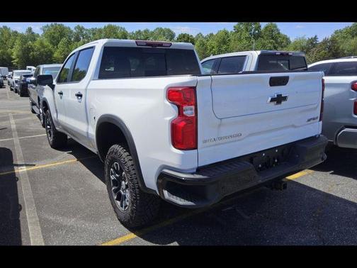 Summit White 2026 Chevrolet Silverado 1500 ZR2