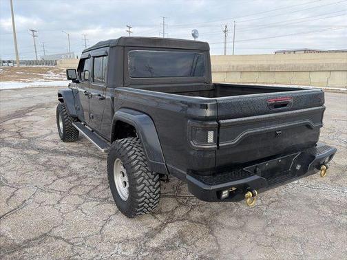 2023 Jeep Gladiator Sport