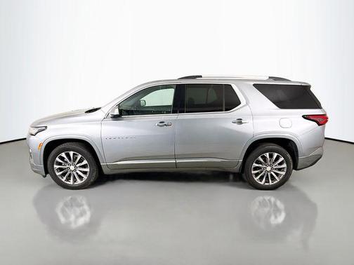 Sterling Gray Metallic 2023 Chevrolet Traverse Premier