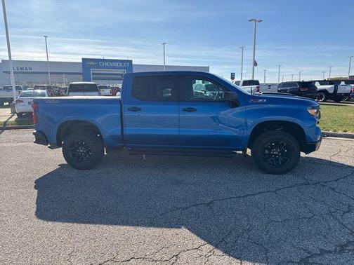 2022 Chevrolet Silverado 1500 Custom Trail Boss