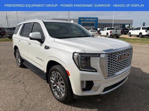 White Frost Tricoat 2022 GMC Yukon Denali