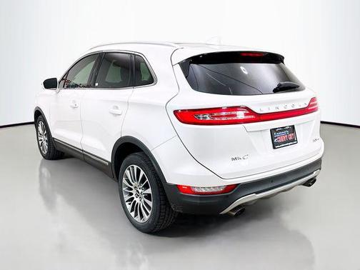 White Platinum Metallic Tri-Coat 2017 Lincoln MKC Reserve