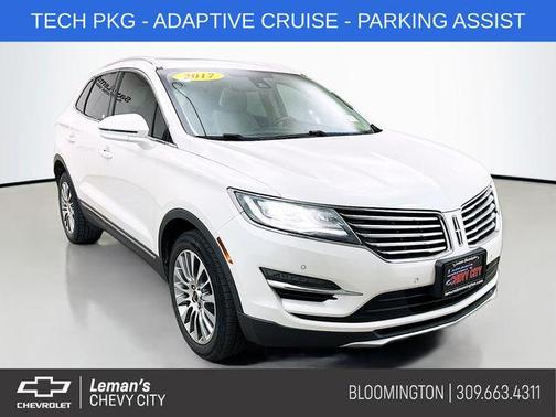White Platinum Metallic Tri-Coat 2017 Lincoln MKC Reserve