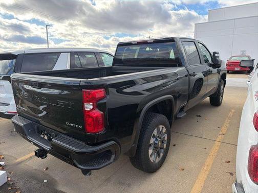 2026 Chevrolet Silverado 2500 Custom