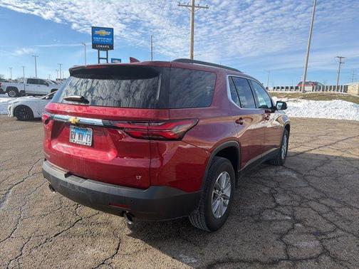 2022 Chevrolet Traverse LT Cloth