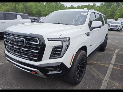 Summit White 2025 GMC Yukon XL 4WD AT4