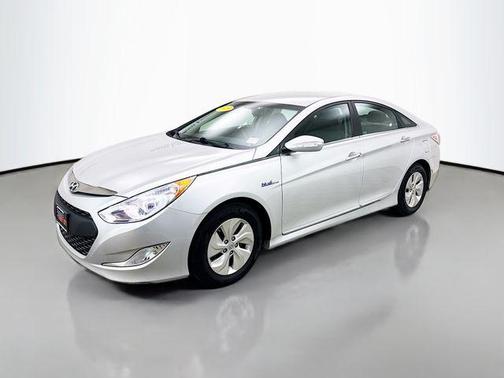 2015 Hyundai SONATA Hybrid Base
