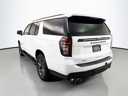 2023 Chevrolet Suburban 4WD Z71