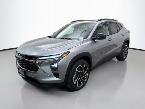 Sterling Gray Metallic 2026 Chevrolet Trax FWD 2RS